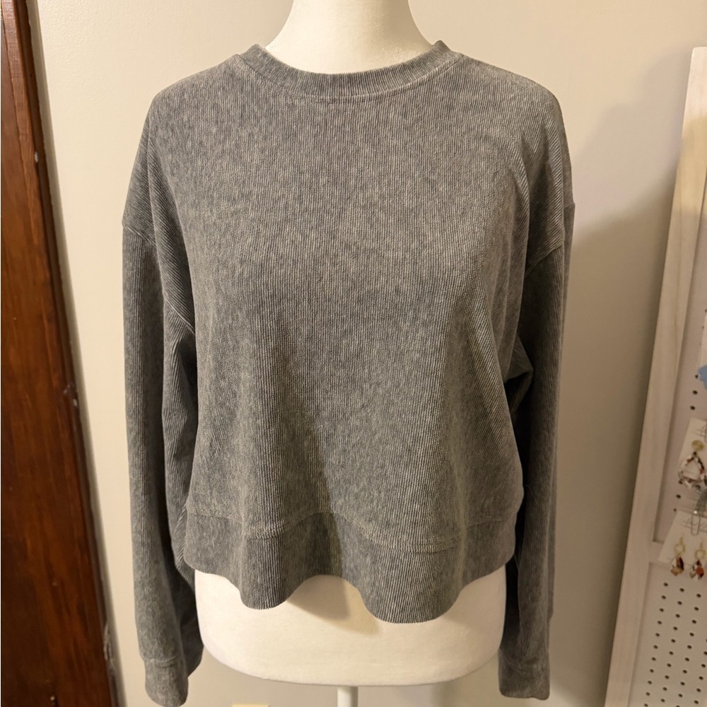 Gray Women's Cropped Sweater